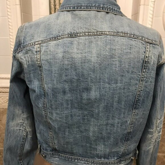 *CHETTA B. Denim Jacket. Size XL. Faded Finish. Bust 40". Pockets. B11 - Picture 8 of 8